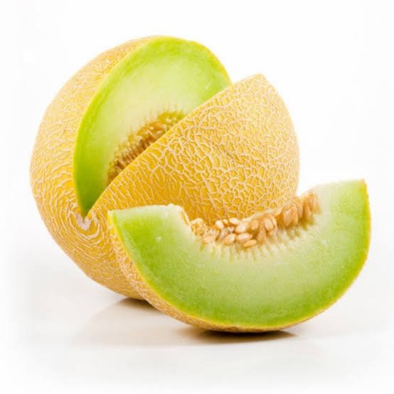 Melon Madu: Buah Manis yang Menyegarkan dan Penuh Nutrisi